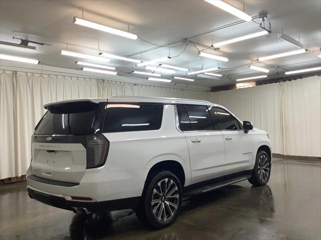 2025 Chevrolet Suburban 4WD High Country