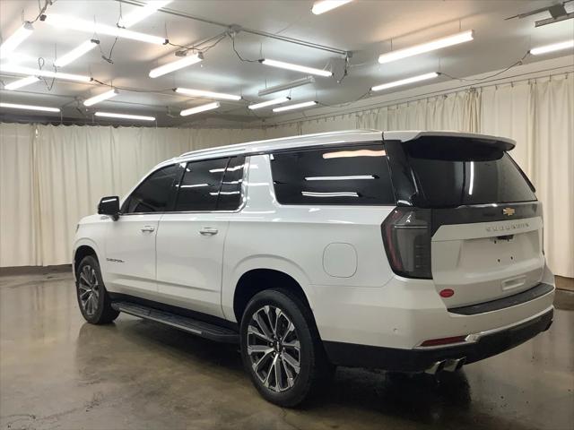 2025 Chevrolet Suburban 4WD High Country