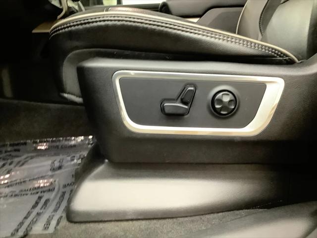 2020 Ram 1500 Laramie Crew Cab 4x4 6'4" Box
