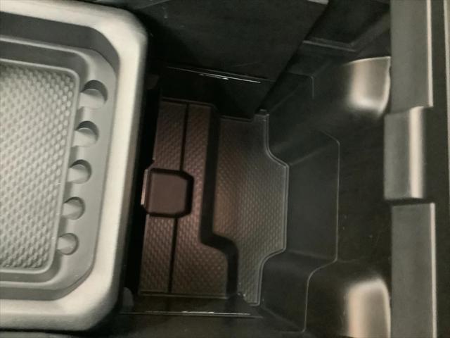 2020 Ram 1500 Laramie Crew Cab 4x4 6'4" Box