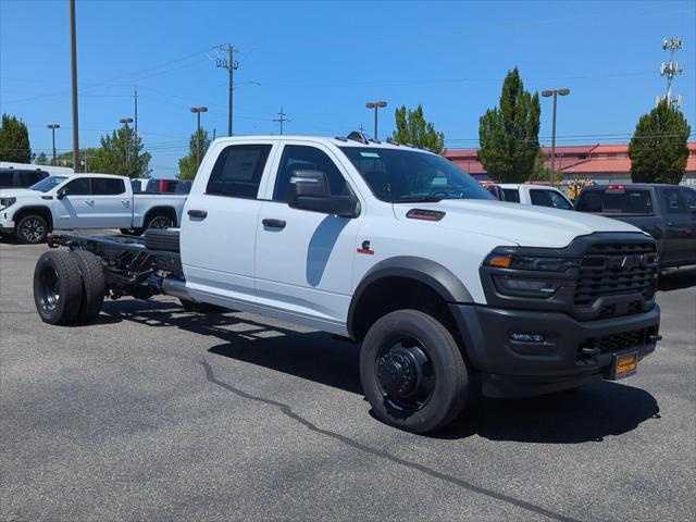 2026 RAM 5500 Chassis RAM 5500 TRADESMAN CHASSIS CREW CAB 4X4 84 CA