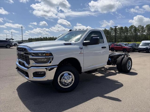 2026 RAM Ram 3500 Chassis Cab RAM 3500 TRADESMAN CHASSIS REGULAR CAB 4X2 60 CA 2026 RAM Ram 3500 Chassis Cab RAM 3500 TRADESMAN CHASSIS REGULAR CAB 4X2 60 CA