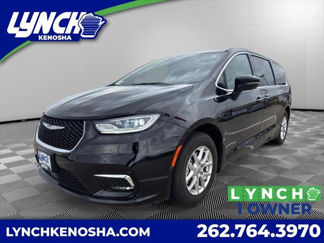 2025 Chrysler Pacifica Select for sale in Mukwonago, WI