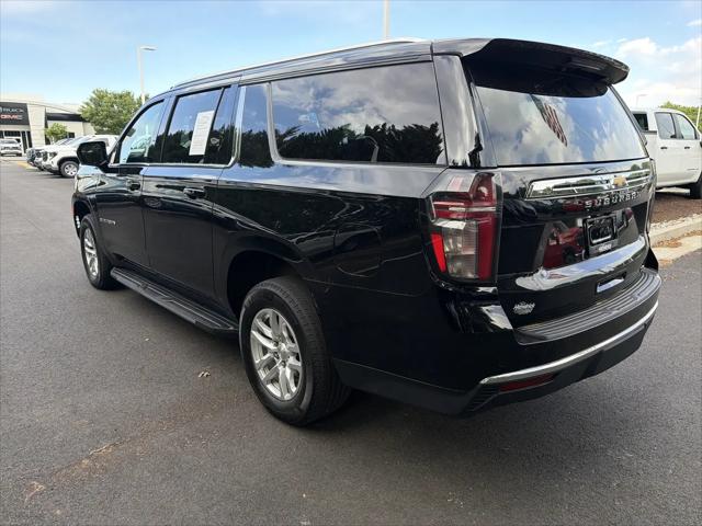 2024 Chevrolet Suburban 4WD LT
