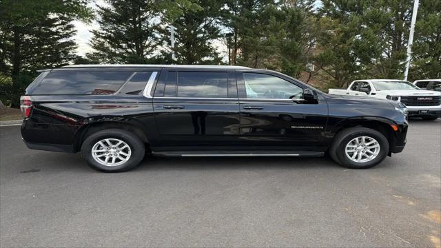 2024 Chevrolet Suburban 4WD LT