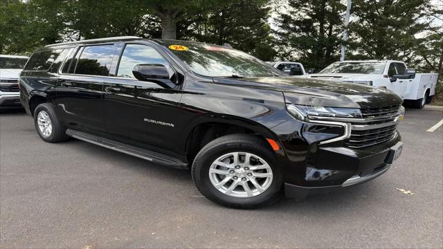 2024 Chevrolet Suburban 4WD LT