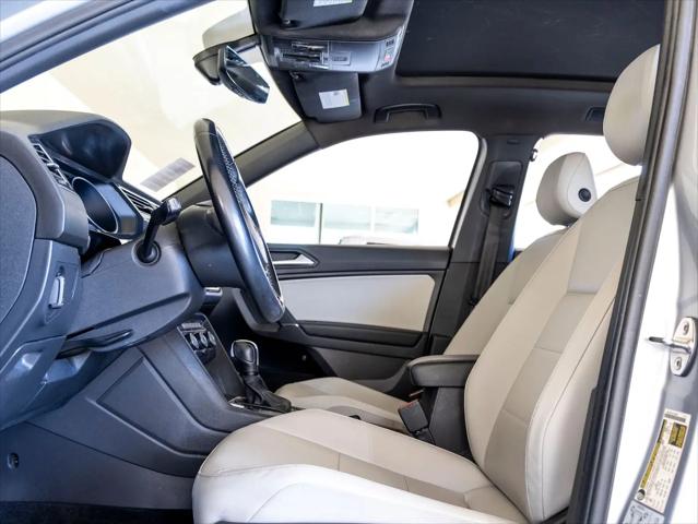 2020 Volkswagen Tiguan 2.0T SE R-Line Black