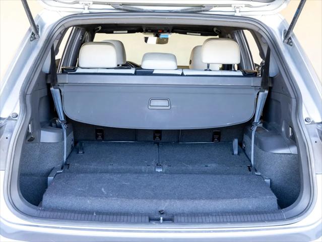 2020 Volkswagen Tiguan 2.0T SE R-Line Black