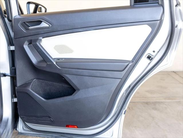 2020 Volkswagen Tiguan 2.0T SE R-Line Black