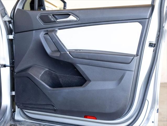 2020 Volkswagen Tiguan 2.0T SE R-Line Black