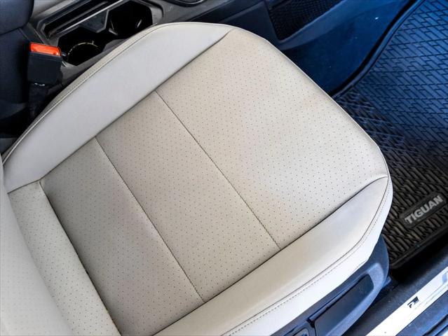 2020 Volkswagen Tiguan 2.0T SE R-Line Black