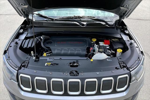2022 Jeep Compass Latitude Lux 4x4