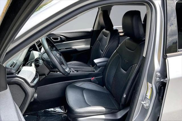 2022 Jeep Compass Latitude Lux 4x4