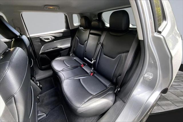 2022 Jeep Compass Latitude Lux 4x4