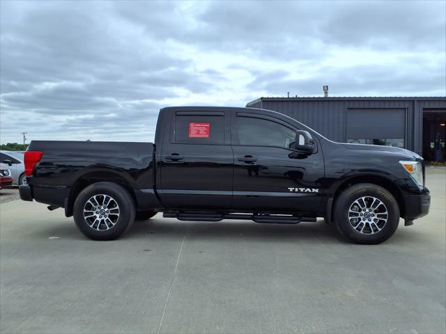 2024 Nissan Titan Crew Cab SV 4x4
