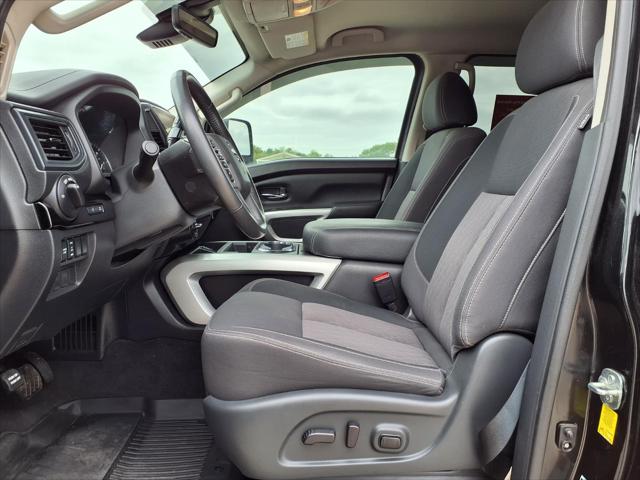 2024 Nissan Titan Crew Cab SV 4x4