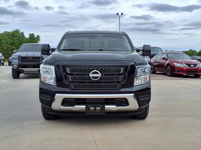 2024 Nissan Titan Crew Cab SV 4x4