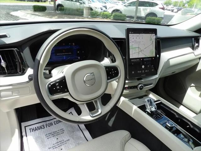 2026 Volvo XC60 B5 Ultra