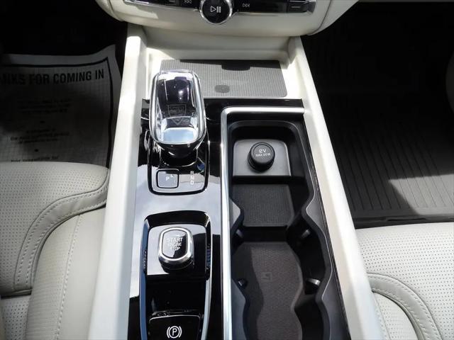 2026 Volvo XC60 B5 Ultra