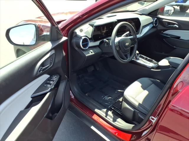 2024 Chevrolet Trax FWD LT