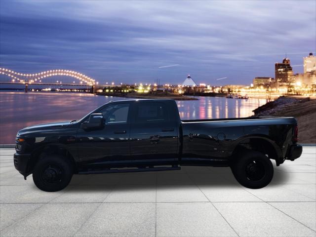 2026 RAM Ram 3500 RAM 3500 TRADESMAN CREW CAB 4X4 8 BOX