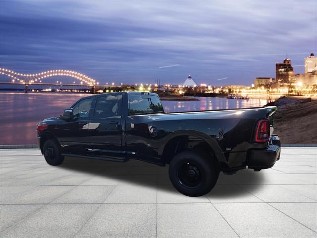 2026 RAM Ram 3500 RAM 3500 TRADESMAN CREW CAB 4X4 8 BOX