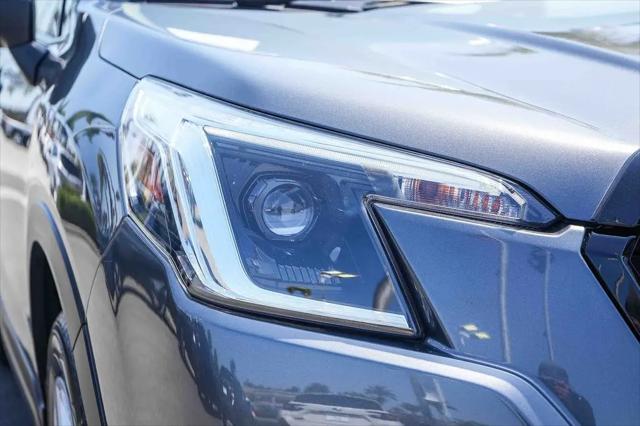 2023 Subaru Forester Base