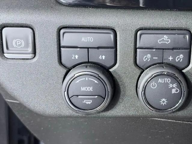 2024 Chevrolet Silverado 1500 4WD Crew Cab Short Bed LT with 2FL