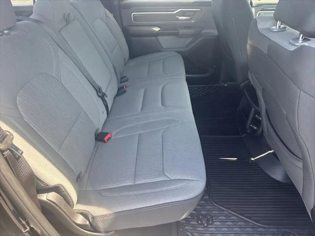2022 Ram 1500 Big Horn Crew Cab 4x4 5'7" Box
