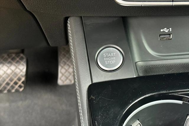 2024 Audi A4 Premium Plus 45 TFSI S line quattro S tronic