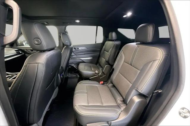 2025 Chevrolet Traverse AWD High Country