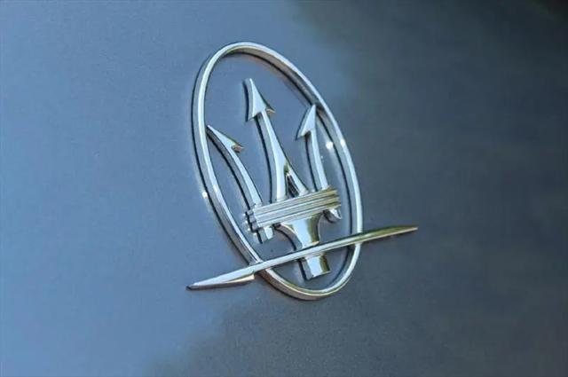 2007 Maserati Quattroporte Standard