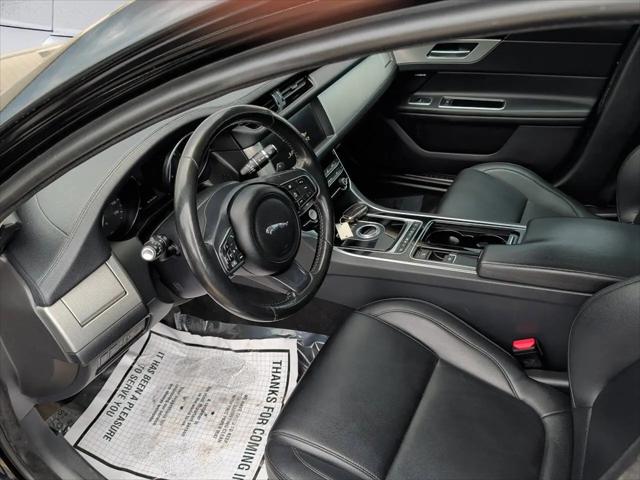 2020 Jaguar XF 25t Premium AWD Automatic