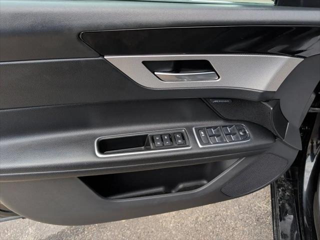 2020 Jaguar XF 25t Premium AWD Automatic