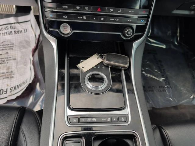 2020 Jaguar XF 25t Premium AWD Automatic