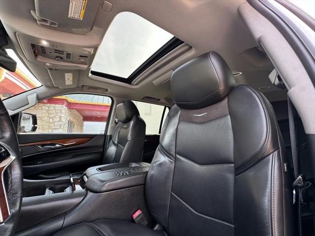 2018 Cadillac Escalade Luxury