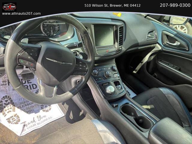 2015 Chrysler 200 S