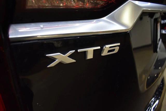 2022 Cadillac XT6 FWD Luxury