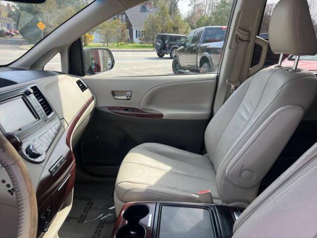 2012 Toyota Sienna XLE 7 Passenger