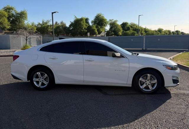 2024 Chevrolet Malibu FWD 1FL