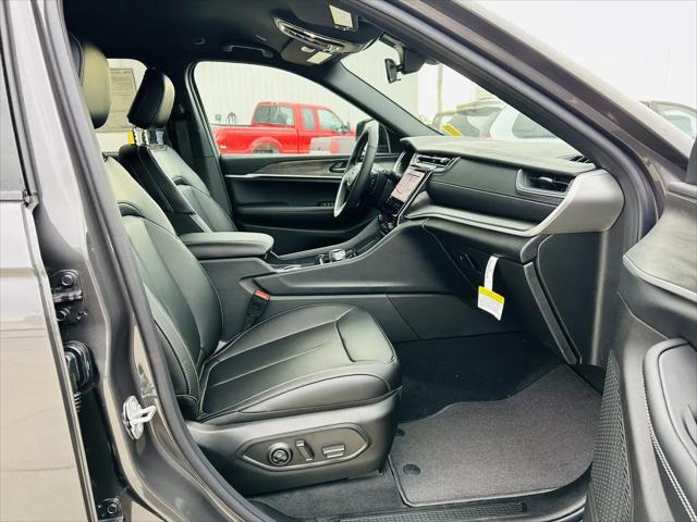 2025 Jeep Grand Cherokee Limited 4x4