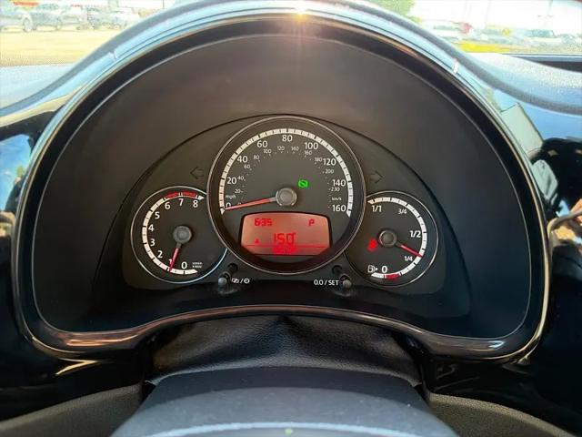 2014 Volkswagen Beetle 1.8T Entry
