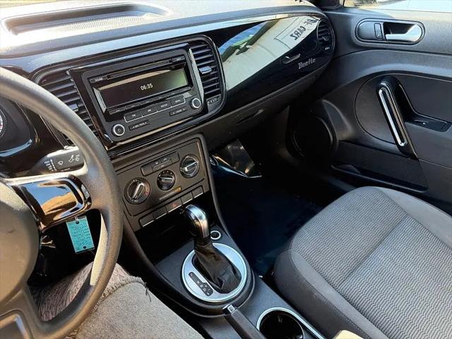 2014 Volkswagen Beetle 1.8T Entry