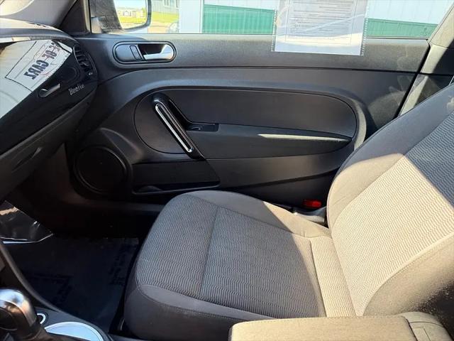 2014 Volkswagen Beetle 1.8T Entry