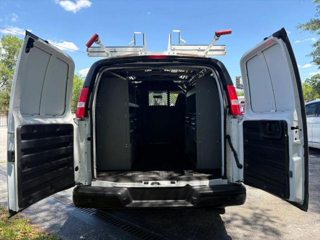 2022 GMC Savana Cargo RWD 2500 Regular Wheelbase Work Van
