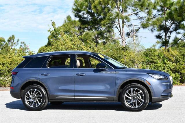 2022 Lincoln Corsair Standard
