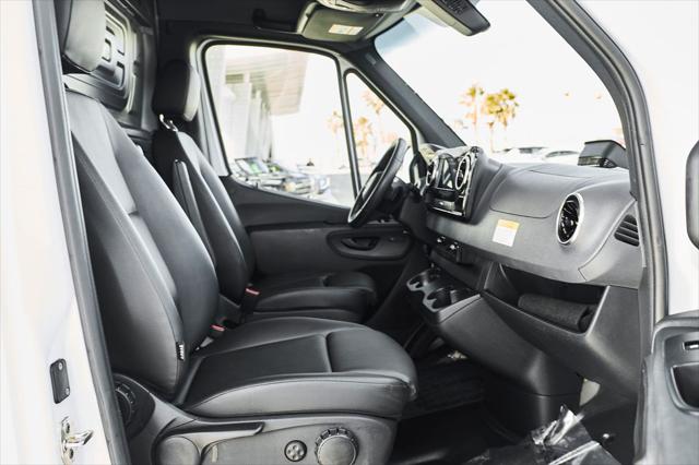 2025 Mercedes-Benz Sprinter 2500 Standard Roof 4-Cyl Diesel