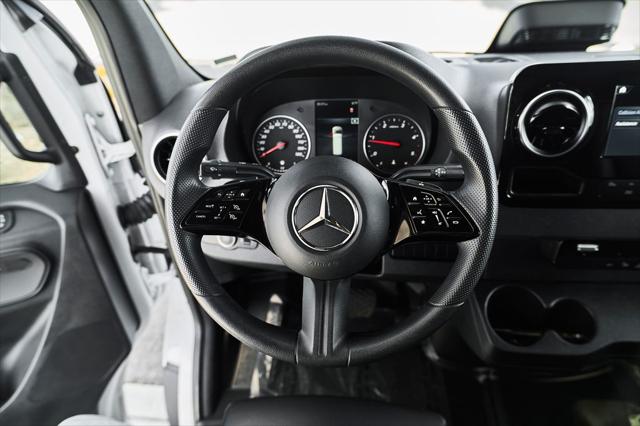2025 Mercedes-Benz Sprinter 2500 Standard Roof 4-Cyl Diesel