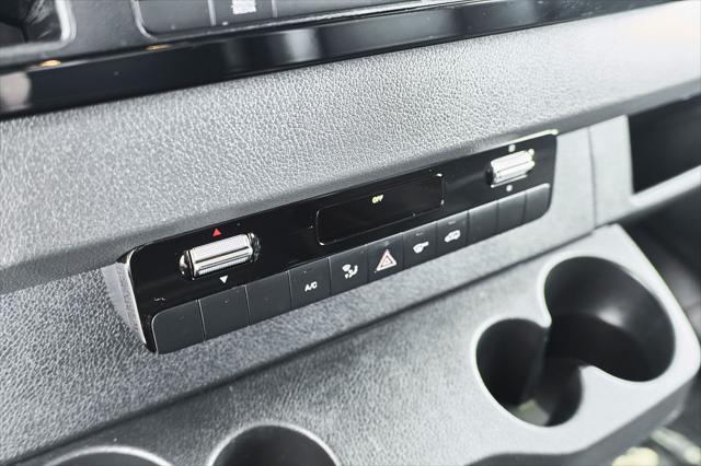 2025 Mercedes-Benz Sprinter 2500 Standard Roof 4-Cyl Diesel