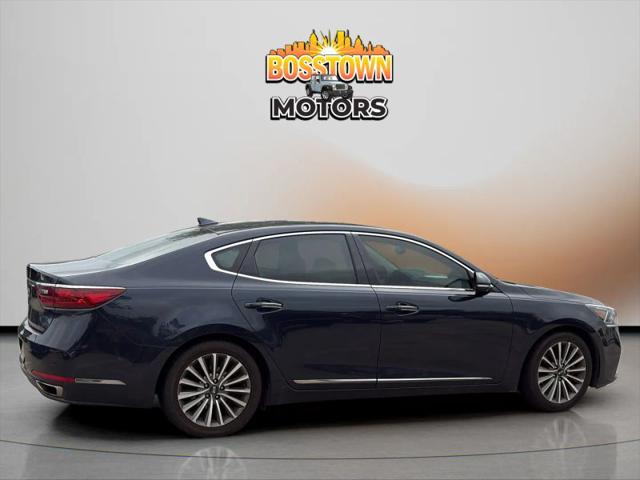 2017 Kia Cadenza Premium